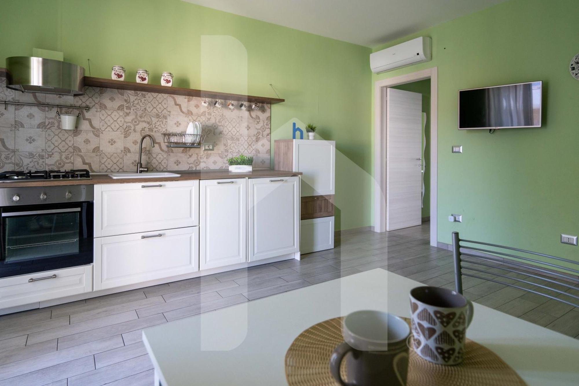 Апартаменты Homiday - Residenza D'Annunzio Пинето Экстерьер фото