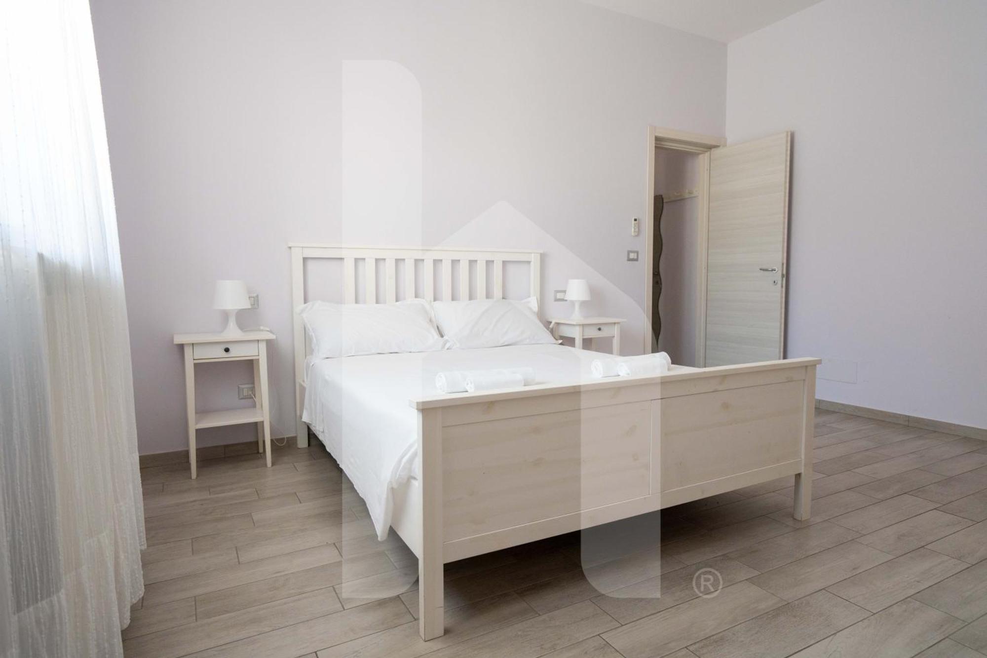 Апартаменты Homiday - Residenza D'Annunzio Пинето Экстерьер фото