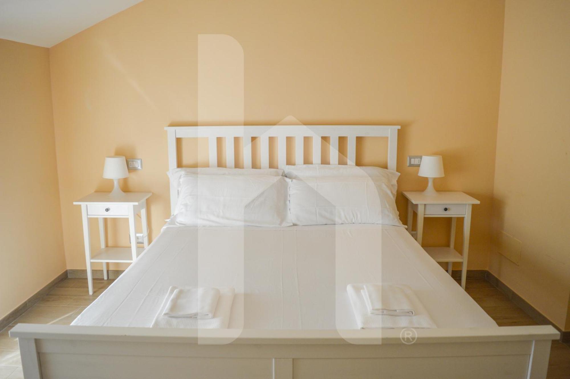 Апартаменты Homiday - Residenza D'Annunzio Пинето Экстерьер фото